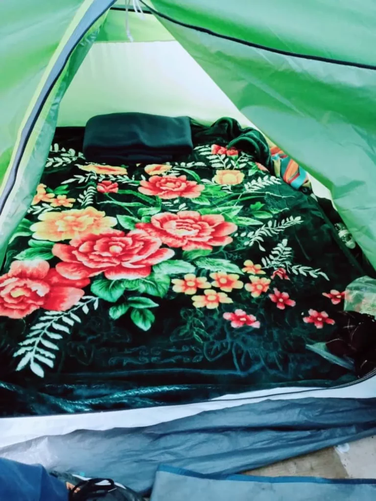 Ik sliep een nacht tussen de vluchtelingen bij het Klein Kasteeltje